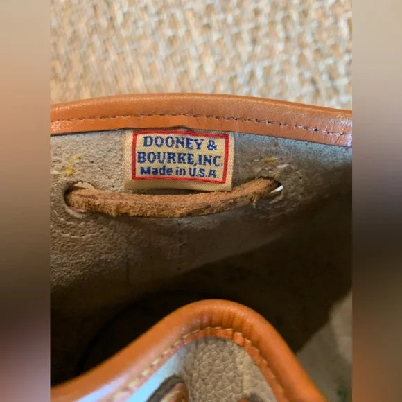 Vintage Dooney & Bourke Bucket Bag - Picture 12 of 16